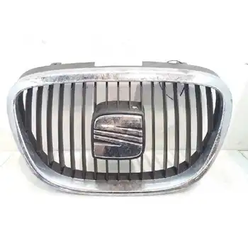 5P0853651A Front Grille Seat Toledo (5p2) Hot 
5P0853651A Front Grille Seat Toledo (5p2) Hot