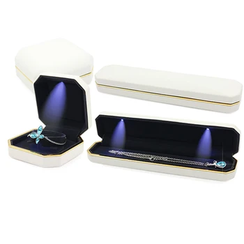 New Style LED Light Bangle Necklace Gift Box Jewelry Display Case for Wedding Factory Direct Supply
New Style LED Light Bangle Necklace Gift Box Jewelry Display Case for Wedding Factory Direct Supply