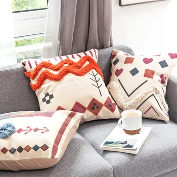 Morocco Handmade Geometric Embroidery Pillow Cover OrangeTassels Home Decor Cushion Cover PillowCase Pillow Sham 45x45cm
Morocco Handmade Geometric Embroidery Pillow Cover OrangeTassels Home Decor Cushion Cover PillowCase Pillow Sham 45x45cm