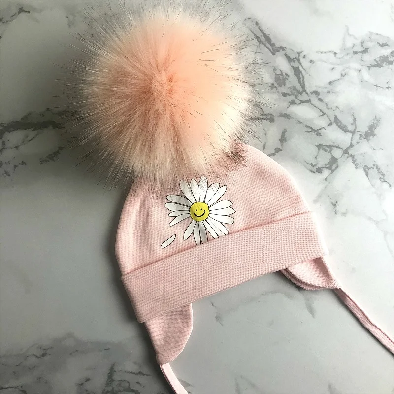 Autumn Winter Toddler Girls Flower Daisy Printing Cotton Earflap Hat With Pompom Baby Caps For Newborn Photo Props Bonnet
Autumn Winter Toddler Girls Flower Daisy Printing Cotton Earflap Hat With Pompom Baby Caps For Newborn Photo Props Bonnet