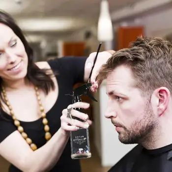 500ml Hairdressing Sprayer Spray Kettle Watering Fashion Transparent Three-color For Salons Beauty Shops Green Plants Cleaning 
500ml Hairdressing Sprayer Spray Kettle Watering Fashion Transparent Three-color For Salons Beauty Shops Green Plants Cleaning