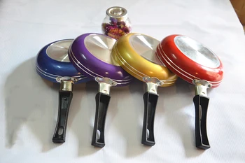 Non-Stick Mini 16CM Portable Aluminum Frying Pan Round Pancake Omelet Egg Steak Fry Pan Skillet Cooking Pan for Home Breakfast
Non-Stick Mini 16CM Portable Aluminum Frying Pan Round Pancake Omelet Egg Steak Fry Pan Skillet Cooking Pan for Home Breakfast