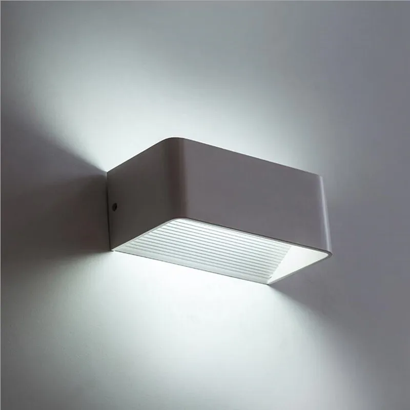 10pcs/lot 10W 15W Up And Down LED Wall Light LED Spot Light Recessed In Ceiling Indoor Bedroom Modern Simple Decoration
10pcs/lot 10W 15W Up And Down LED Wall Light LED Spot Light Recessed In Ceiling Indoor Bedroom Modern Simple Decoration