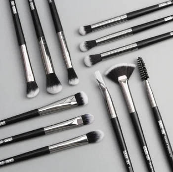 12pcs Professional Makeup Brushes Set Foundation Eyebrow Eyeliner Blush Cosmetic Concealer Brush Foundation Sets
12pcs Professional Makeup Brushes Set Foundation Eyebrow Eyeliner Blush Cosmetic Concealer Brush Foundation Sets