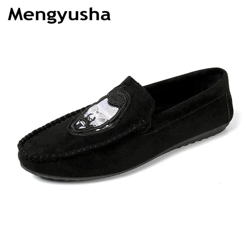 2018 spring new men's vulcanized shoes Korean version of the trend of personality uncle lazy peas shoes driving men's shoes
2018 spring new men's vulcanized shoes Korean version of the trend of personality uncle lazy peas shoes driving men's shoes
