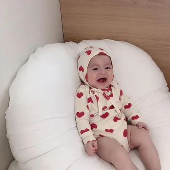 Baby cute heart long sleeve rompers with cap infant boys girls cotton Jumpsuits 0-2 years baby clothes
Baby cute heart long sleeve rompers with cap infant boys girls cotton Jumpsuits 0-2 years baby clothes
