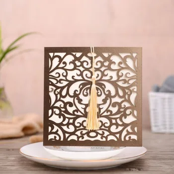 25pcs Brown Laser Cut Wedding Invitations Card Square Flower Greeting Cards Print Envelopes with Tassel Wedding Party Decoration
25pcs Brown Laser Cut Wedding Invitations Card Square Flower Greeting Cards Print Envelopes with Tassel Wedding Party Decoration