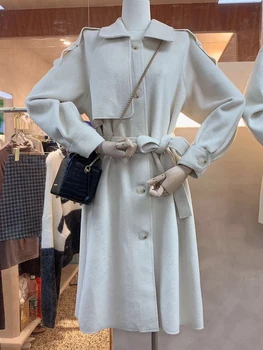 2020autumn and winter new temperament classic high-end coat women's mid-length woolen coat single-breasted belt waist is thinner
2020autumn and winter new temperament classic high-end coat women's mid-length woolen coat single-breasted belt waist is thinner