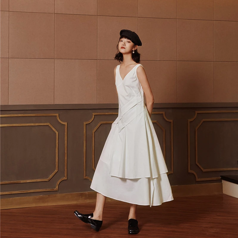 Elegant spliced Women sleeveless long robe V Neck Party Dresses qualities Multi layer Sexy white minorit design
Elegant spliced Women sleeveless long robe V Neck Party Dresses qualities Multi layer Sexy white minorit design