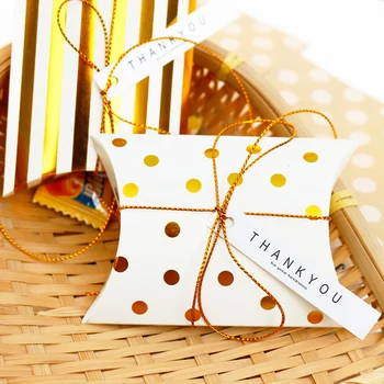50pcs Pillow Shape Paper Box Gold Striped Dots Candy Boxes Party Favor Paper Box with Thank You Paper Tag Wedding Gift Boxes
50pcs Pillow Shape Paper Box Gold Striped Dots Candy Boxes Party Favor Paper Box with Thank You Paper Tag Wedding Gift Boxes