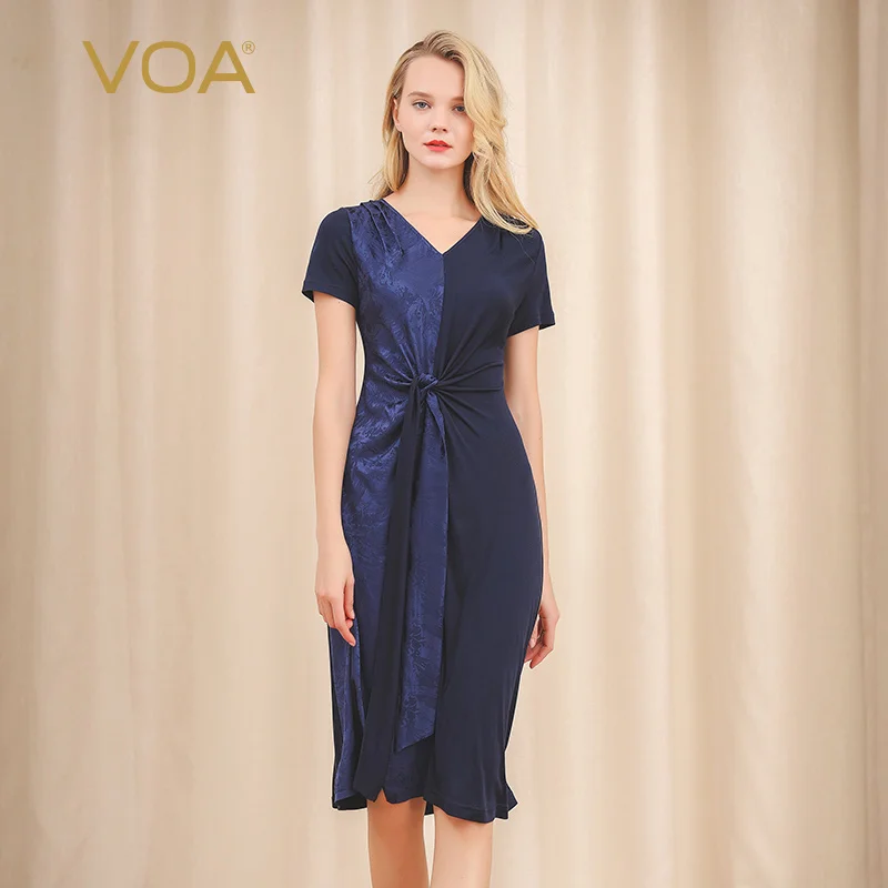 Voa33mm double faced silk knitting dark jacquard pointed collar tie knot waxy soft elastic fishtail a10653
Voa33mm double faced silk knitting dark jacquard pointed collar tie knot waxy soft elastic fishtail a10653