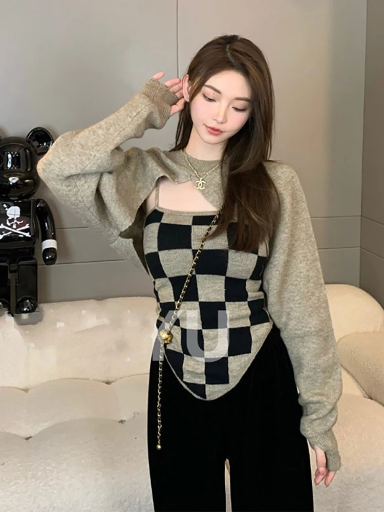 Женский вязаный свитер, модный Асимметричный клетчатый укороченный топ на бретельках с длинным рукавом и шалью, комплект из двух предметов, Осенний винтажный Трикотажный костюм
Женский вязаный свитер, модный Асимметричный клетчатый укороченный топ на бретельках с длинным рукавом и шалью, комплект из двух предметов, Осенний винтажный Трикотажный костюм