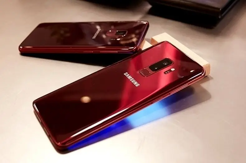 Samsung S8 Red