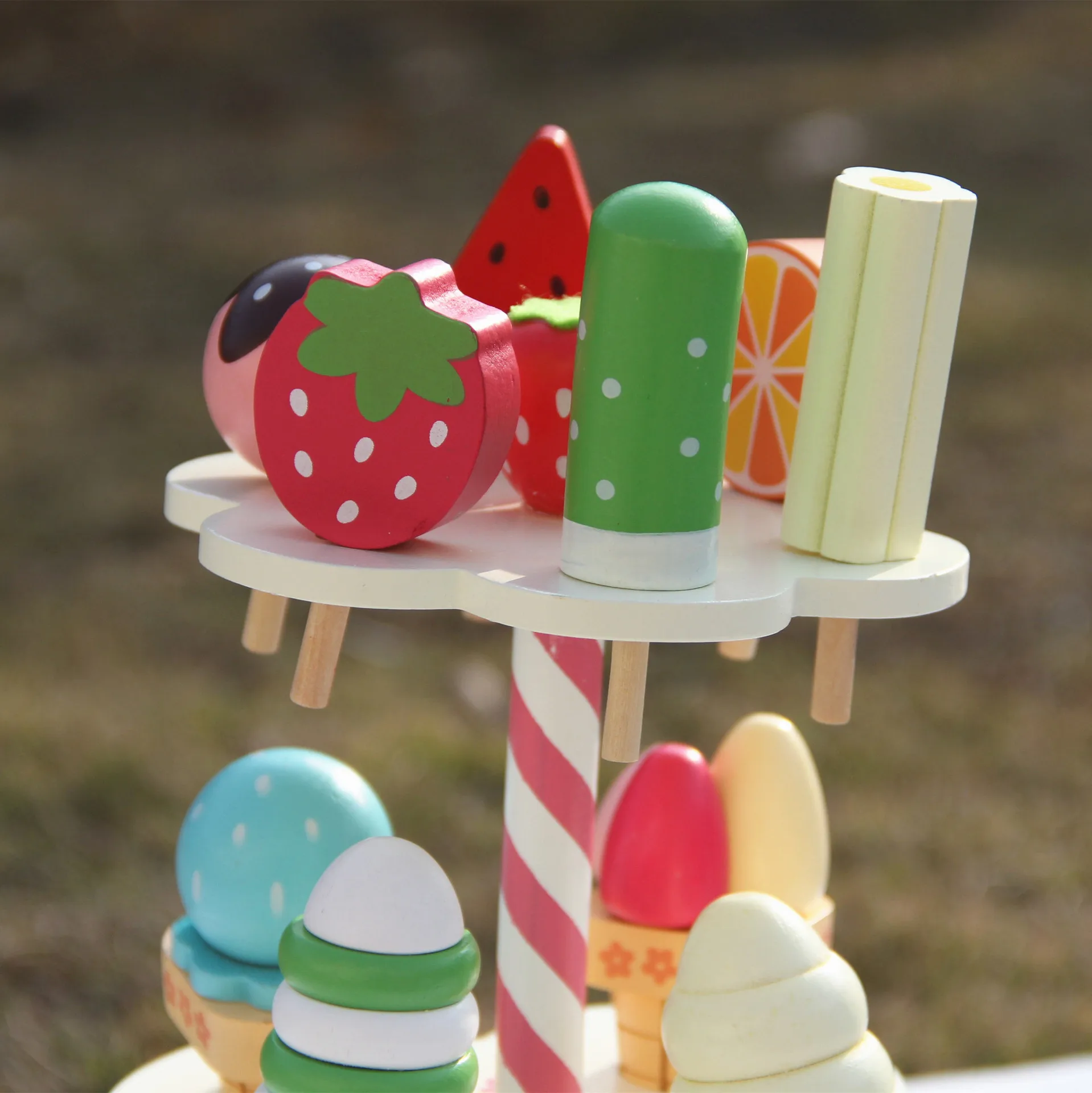 Export Strawberry Three-level Stand Ice Cream Machine Model Ice Cream Play House Kitchen Children Wooden Quality Toy
Export Strawberry Three-level Stand Ice Cream Machine Model Ice Cream Play House Kitchen Children Wooden Quality Toy