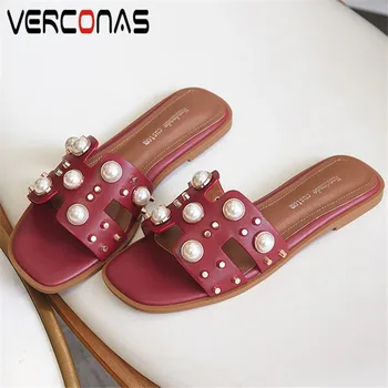 VERCONAS 2020 Woman Sandals Woman Flats Woman Slipper Brand Design Genuine Leather Pearl Decoration Rivet Square Toe Shoes Woman
VERCONAS 2020 Woman Sandals Woman Flats Woman Slipper Brand Design Genuine Leather Pearl Decoration Rivet Square Toe Shoes Woman