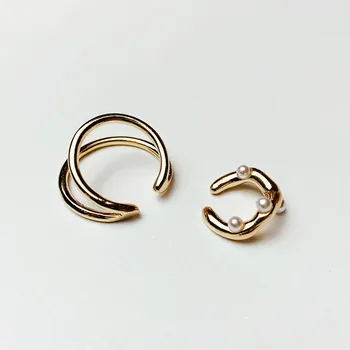 2pcs/set Ear Cuff Faux Earrings Gold Metal Circle Pearl Earrings Clip on Ear Cuff for Women Fake Piercing Earclip Jewelry
2pcs/set Ear Cuff Faux Earrings Gold Metal Circle Pearl Earrings Clip on Ear Cuff for Women Fake Piercing Earclip Jewelry