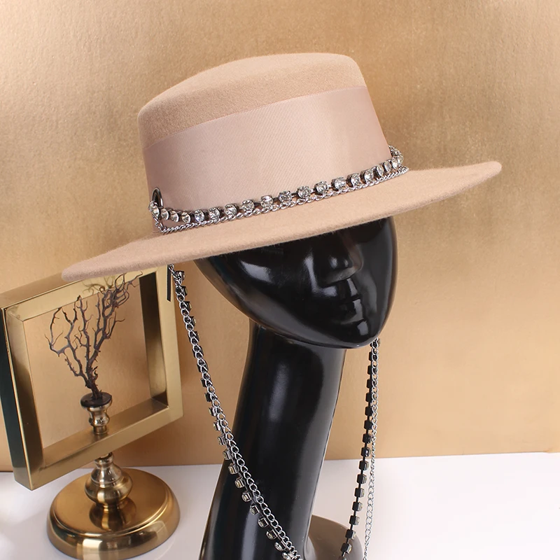 202110-nao-chain autumn winter brown ribbon wool rhinestone chain lady fedoras cap women leisure panama jazz hat
202110-nao-chain autumn winter brown ribbon wool rhinestone chain lady fedoras cap women leisure panama jazz hat