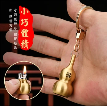 CHIEF Kerosene Lighter Gourd Pure Copper Lighter Creative Mini Wheel Lighter Keychain Pendant
CHIEF Kerosene Lighter Gourd Pure Copper Lighter Creative Mini Wheel Lighter Keychain Pendant