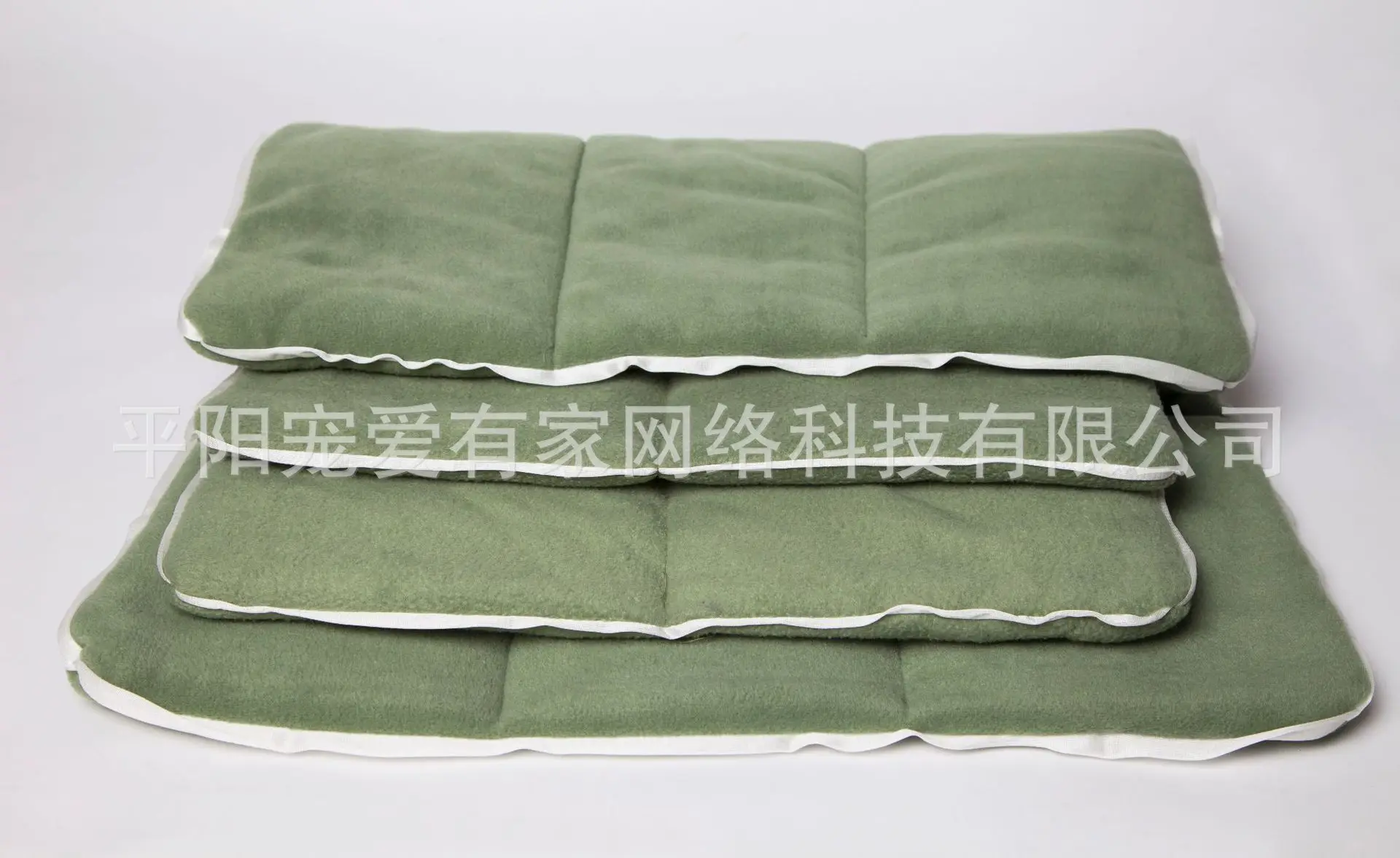 Compression-High Resilience Polar Fleece Dog Cushion Teddy Golden Retriever Small And Medium-sized Dogs Nest Pad Autumn And Wint
Compression-High Resilience Polar Fleece Dog Cushion Teddy Golden Retriever Small And Medium-sized Dogs Nest Pad Autumn And Wint