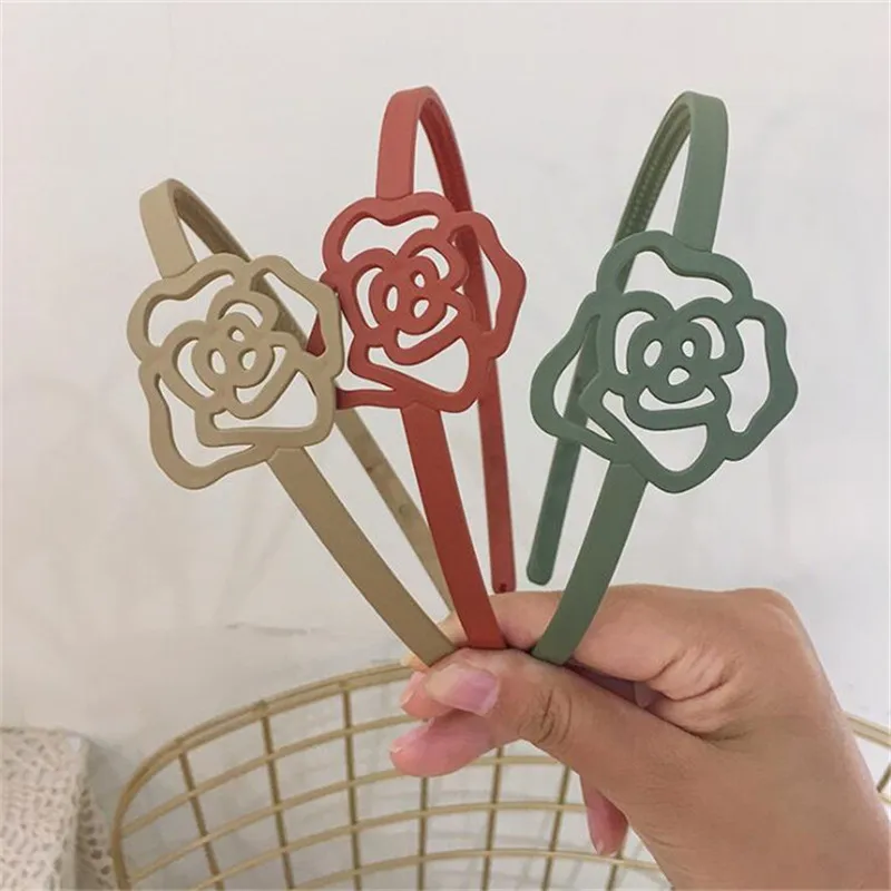 9 Colors Women Solid Matt Colors Plastic Hollow Out Rose Flower Thin Hairbands Cute Simple Headbands Floral Headwraps
9 Colors Women Solid Matt Colors Plastic Hollow Out Rose Flower Thin Hairbands Cute Simple Headbands Floral Headwraps