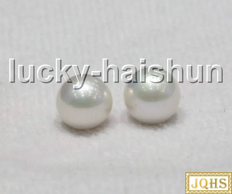 11.5MM ROUND WHITE SOUTH SEA PEARL EARRINGS STUD C43
11.5MM ROUND WHITE SOUTH SEA PEARL EARRINGS STUD C43