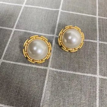 European Small Popular Copper Circle Pearl brand fashion Earring Kolczyki Kupe Joyas Jewellery Boucle Oreille Oorbel Ohrringe 
European Small Popular Copper Circle Pearl brand fashion Earring Kolczyki Kupe Joyas Jewellery Boucle Oreille Oorbel Ohrringe