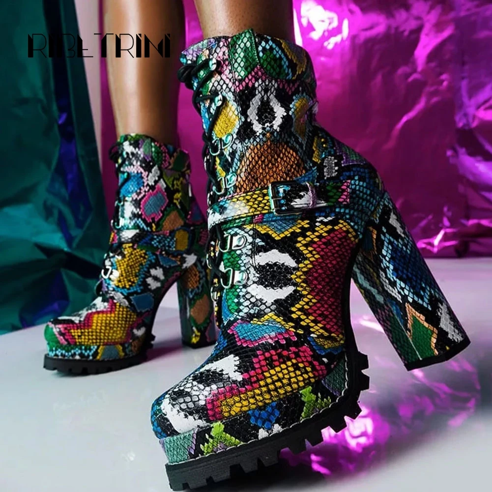 RIBETRINI women's Ankle Boots Colorful Snakeskin Print Platform Boots Women Sexy Chunky High Heels Shoes Woman Big Size 36-43
RIBETRINI women's Ankle Boots Colorful Snakeskin Print Platform Boots Women Sexy Chunky High Heels Shoes Woman Big Size 36-43