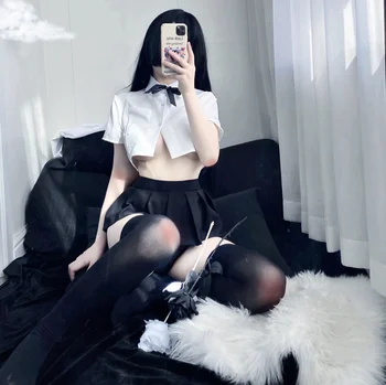 School Student Uniforms Sexy Costumes Anime Role-playing Sailor Uniform Bow White Short-sleeved Shirt + Black Pleated Skirt Set
School Student Uniforms Sexy Costumes Anime Role-playing Sailor Uniform Bow White Short-sleeved Shirt + Black Pleated Skirt Set