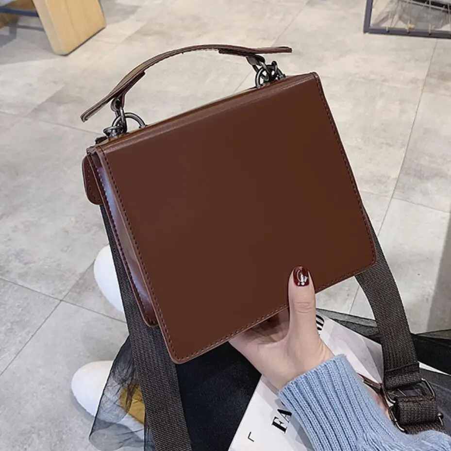 Vintage Fashion Female Tote bag 2019 New High quality PU Leather Women's Designer Handbag Casual Travel Shoulder Messenger Bag
Vintage Fashion Female Tote bag 2019 New High quality PU Leather Women's Designer Handbag Casual Travel Shoulder Messenger Bag