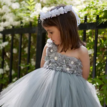 Girls Grey Chiffon Flower Tutu Dress Kids Tulle Dress Ball Gown with Single Shoulder Hairbow Children Party Costume Dresses
Girls Grey Chiffon Flower Tutu Dress Kids Tulle Dress Ball Gown with Single Shoulder Hairbow Children Party Costume Dresses
