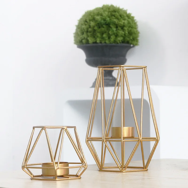 Gentle Times Northern European-Style INS Light Luxury Iron Art Geometry Candlestick Home Decoration Creative Desktop Candle Deco
Gentle Times Northern European-Style INS Light Luxury Iron Art Geometry Candlestick Home Decoration Creative Desktop Candle Deco