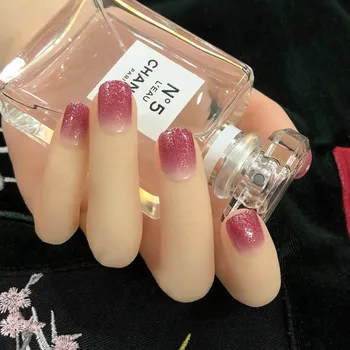 24pcs/box with 2g glue Glitter Sequins Gradient Pink Waterproof Artificial Nails press on Short Full Cover Pre Design Fake Nails
24pcs/box with 2g glue Glitter Sequins Gradient Pink Waterproof Artificial Nails press on Short Full Cover Pre Design Fake Nails
