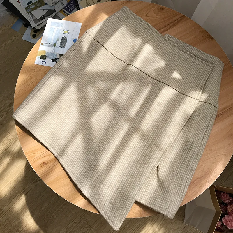 2019 Autumn Korean-style Plaid Irregular Woolen Cloth Half-length Short Skirt Women's Fashion New Style Casual Western Style 10.
2019 Autumn Korean-style Plaid Irregular Woolen Cloth Half-length Short Skirt Women's Fashion New Style Casual Western Style 10.