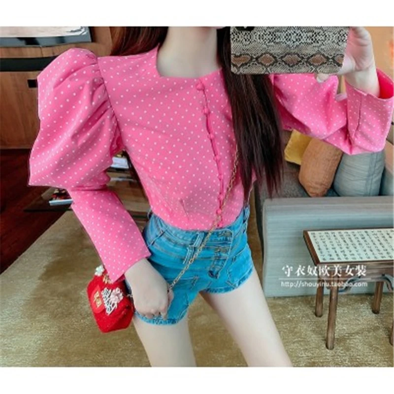 French Retro Women's Blouses 2020 Autumn NewO-neck Puff Sleeve Slim Waist Single Breasted Long Sleeve Shirt Fashion Shirts Tops 
French Retro Women's Blouses 2020 Autumn NewO-neck Puff Sleeve Slim Waist Single Breasted Long Sleeve Shirt Fashion Shirts Tops