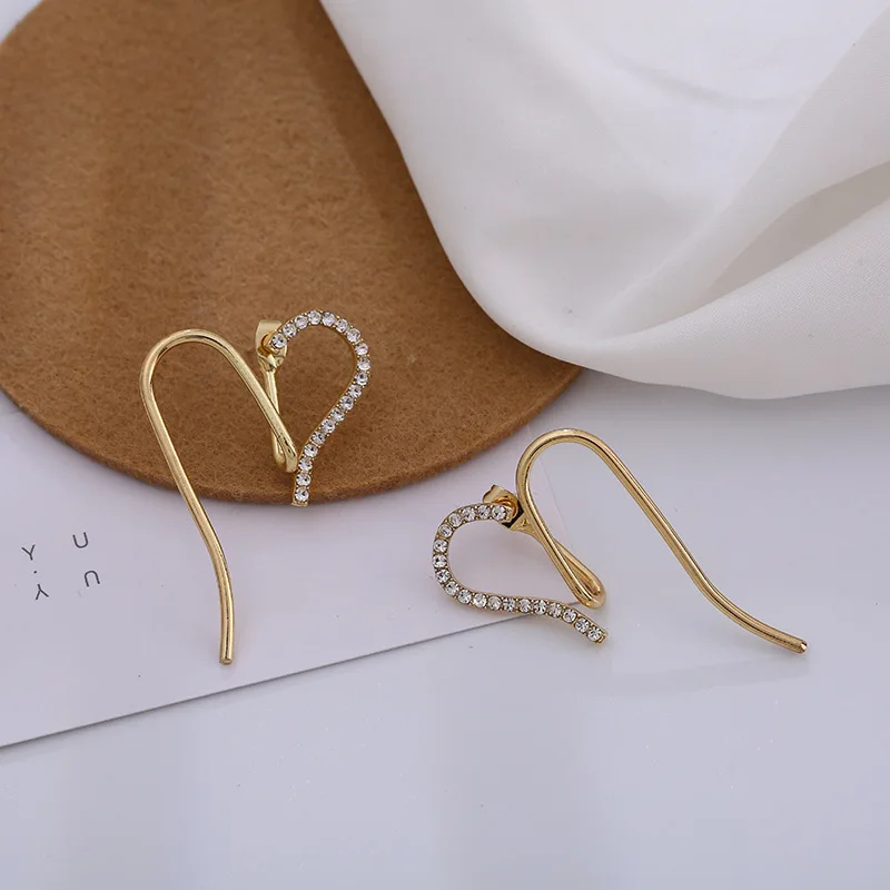 Minimalist Gold Color Zirconia Love Heart Stud Earrings For Women Trendy 2020 Korean Earrings Jewelry Accessories
Minimalist Gold Color Zirconia Love Heart Stud Earrings For Women Trendy 2020 Korean Earrings Jewelry Accessories