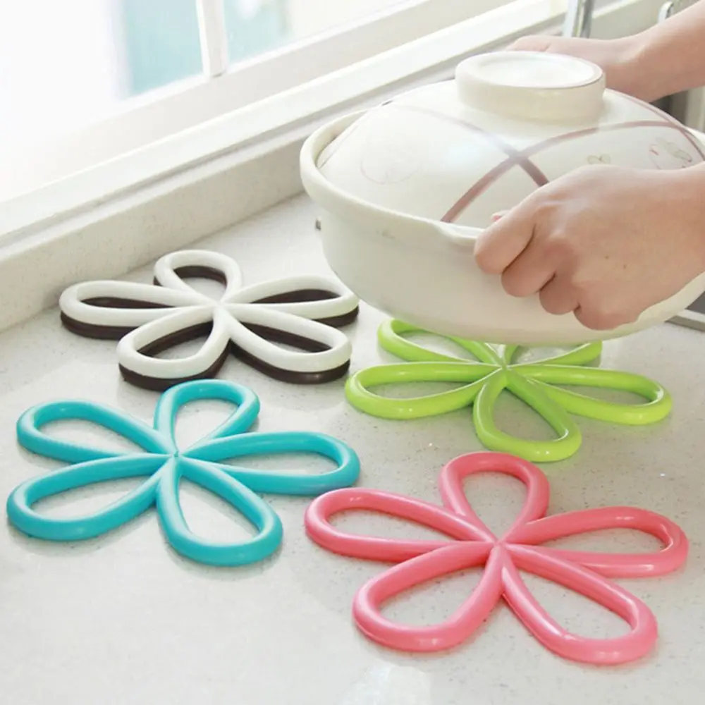 Table Mat Plum Non-Slip Heat Insulation Mat Cushion Heat-resistant Placemat Hollow Casserole Pad Anti-hot Cup Mat Table Accessor
Table Mat Plum Non-Slip Heat Insulation Mat Cushion Heat-resistant Placemat Hollow Casserole Pad Anti-hot Cup Mat Table Accessor