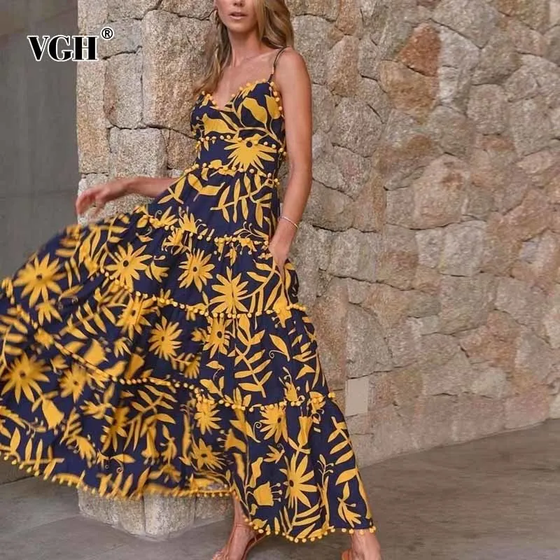 VGH Vintage Print Sling Dress For Women V Neck Sleeveless High Waist Hit Color Maxi Dresses Female Summer Fashion Clothing 2021 
VGH Vintage Print Sling Dress For Women V Neck Sleeveless High Waist Hit Color Maxi Dresses Female Summer Fashion Clothing 2021