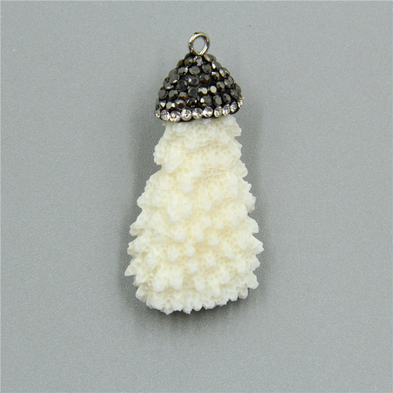 Fashion Christmas Tree Shape Stone With Crystal Pendants Charms Natural White Coral Pendant For Jewelry Making DIY Accessories
Fashion Christmas Tree Shape Stone With Crystal Pendants Charms Natural White Coral Pendant For Jewelry Making DIY Accessories