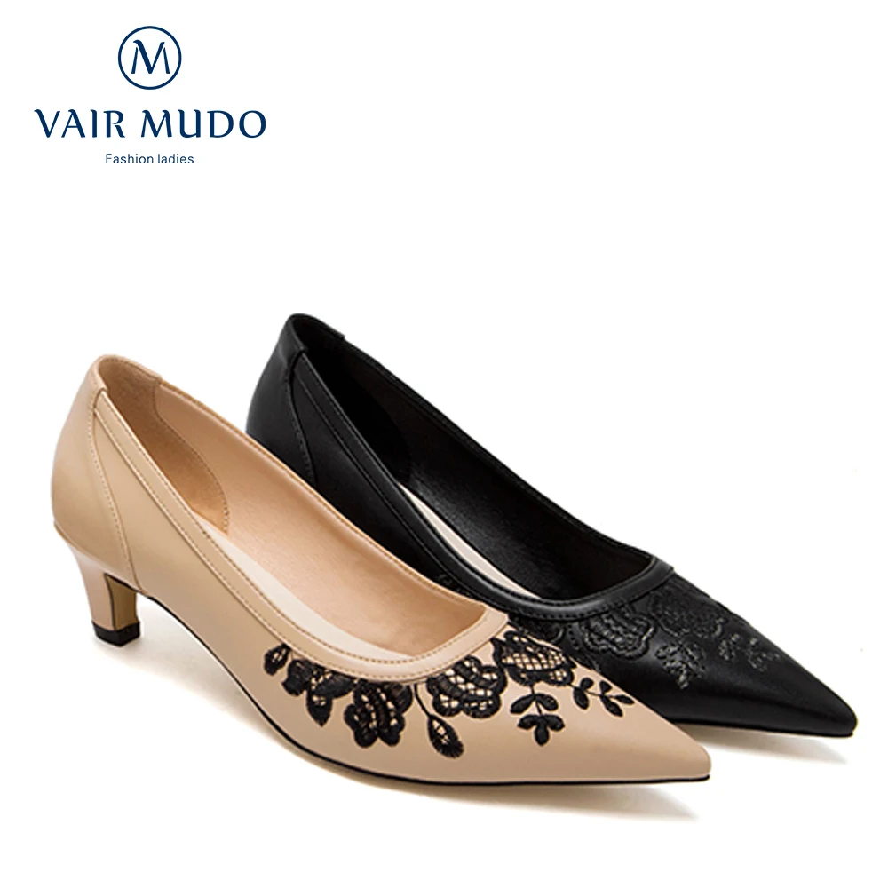VAIR MUDO Women Pumps Shoes Ladies Pointed Toe Fashion Custom embroidered shoes Women Low-heeled Elegant wild heels D32L 
VAIR MUDO Women Pumps Shoes Ladies Pointed Toe Fashion Custom embroidered shoes Women Low-heeled Elegant wild heels D32L