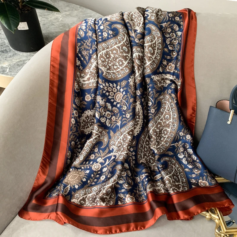 2022 New Neckerchief Popular Print Silk Satin Scarfs Fashion Beach Towel Ladies 180X90CM Scarves Luxury Beach Sunscreen Shawls
2022 New Neckerchief Popular Print Silk Satin Scarfs Fashion Beach Towel Ladies 180X90CM Scarves Luxury Beach Sunscreen Shawls