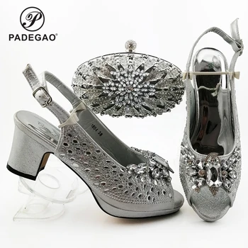 Latest African Summer Sandals Shoes And Bag To Match Set For Party Fashion Rhinestone Pumps Shoes And Bag Set in Silver
Latest African Summer Sandals Shoes And Bag To Match Set For Party Fashion Rhinestone Pumps Shoes And Bag Set in Silver