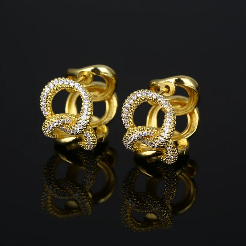 

YJGS New Fashion Copper Inlaid Zircon Hoop Earrings Unique Irregular Geometric Female Daily Earrings Chain Shape Earrings