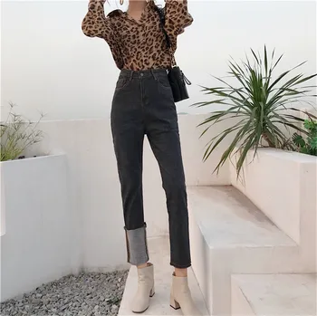 Real shot 2020 new fashion retro asymmetric curled nine points jeans loose elasticity was thin casual pants women
Real shot 2020 new fashion retro asymmetric curled nine points jeans loose elasticity was thin casual pants women