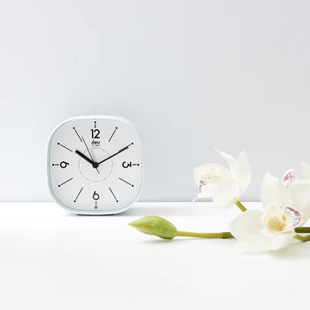Date Display Time Desktop Alarm Clock Modern Vintage Retro Kids Alarm Clock Classic Wake Up Wekker Clocks Table Decor JJ60AC
Date Display Time Desktop Alarm Clock Modern Vintage Retro Kids Alarm Clock Classic Wake Up Wekker Clocks Table Decor JJ60AC