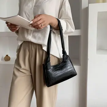 Ins Baguette Women's Messenger Bag 2020 New Style French Non-Mainstream Bag Bag Premium Sense One-Shoulder Purple Underarm Bag
Ins Baguette Women's Messenger Bag 2020 New Style French Non-Mainstream Bag Bag Premium Sense One-Shoulder Purple Underarm Bag