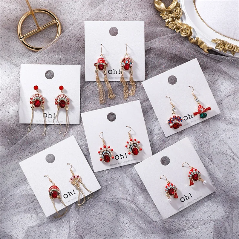 Chinese Style Retro Beijing Opera Facebook Pearl Long Pendant Earrings Red Face Personality Fashion Earrings For Women Jewelry
Chinese Style Retro Beijing Opera Facebook Pearl Long Pendant Earrings Red Face Personality Fashion Earrings For Women Jewelry