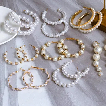 POXAM New Simple Plain Gold Metal Pearl Hoop Earrings For Women Unique Statement Big earings 2020 Fashion Brincos Party Jewelry
POXAM New Simple Plain Gold Metal Pearl Hoop Earrings For Women Unique Statement Big earings 2020 Fashion Brincos Party Jewelry