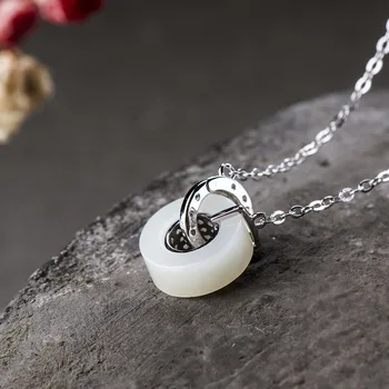 wholesale new fashion Hetian white jade female pendant S925 silver original design collarbone chain jewelry wholesale
wholesale new fashion Hetian white jade female pendant S925 silver original design collarbone chain jewelry wholesale