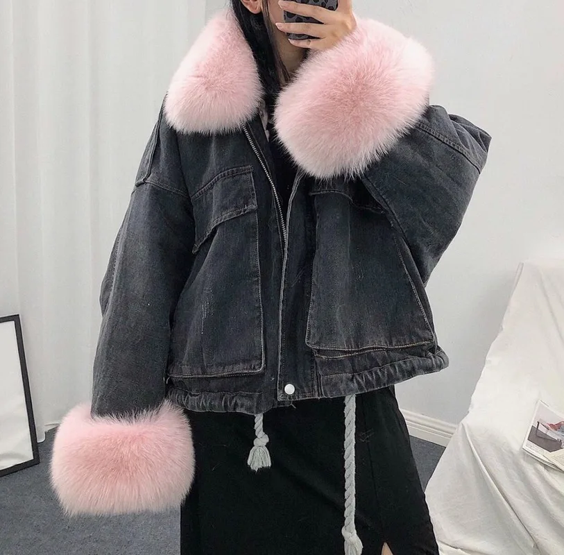 2020 Winter Loose Denim Jacket Women Oversized Fur Collar Plus Velvet Padded Jackets Vintage Cotton Thick Warm Jean Coat
2020 Winter Loose Denim Jacket Women Oversized Fur Collar Plus Velvet Padded Jackets Vintage Cotton Thick Warm Jean Coat