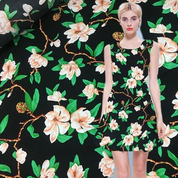 Flower with green branch printed cotton fabric skin-friendly artificial cotton fabric fashion clothing fabric 
Flower with green branch printed cotton fabric skin-friendly artificial cotton fabric fashion clothing fabric